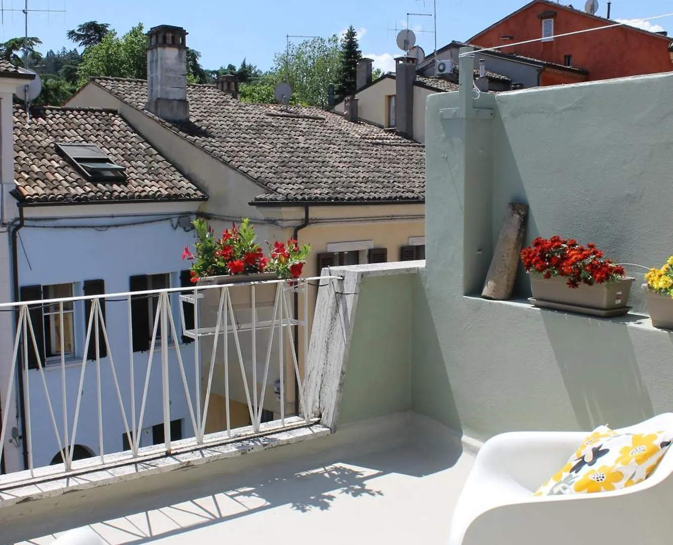 Terra Cielo Alloggio Di Porta Santi 切塞纳